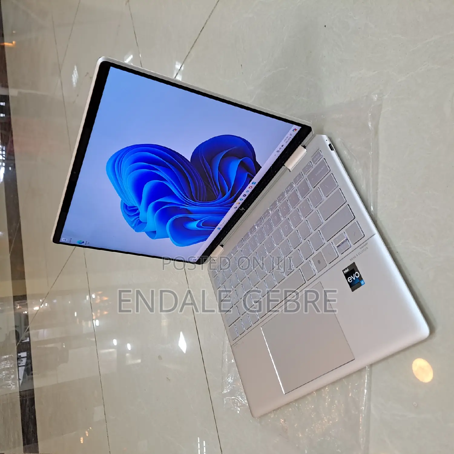 New Laptop HP Spectre X360 8GB Intel Core I5 SSD 512GB