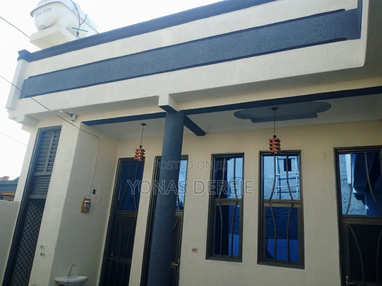 5bdrm House in Dukem, East Shewa for sale