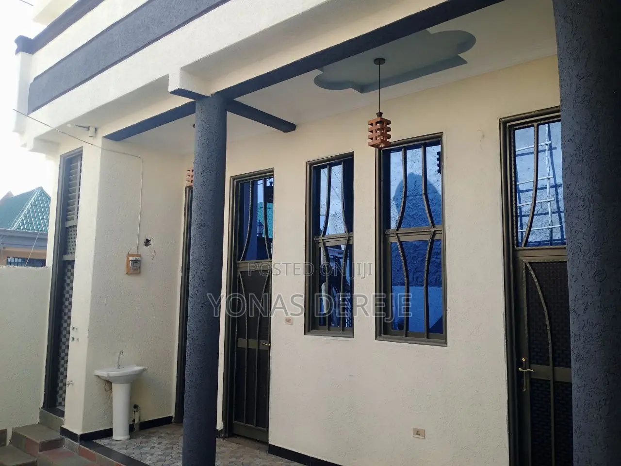 5bdrm House in Dukem, East Shewa for sale
