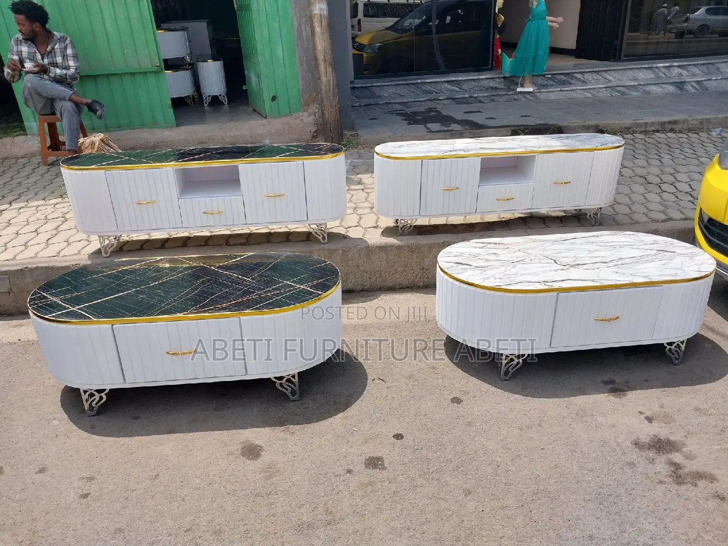 ቲቪስታንድእናቴብል