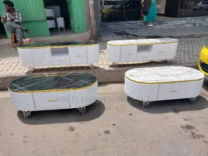 ቲቪስታንድእናቴብል