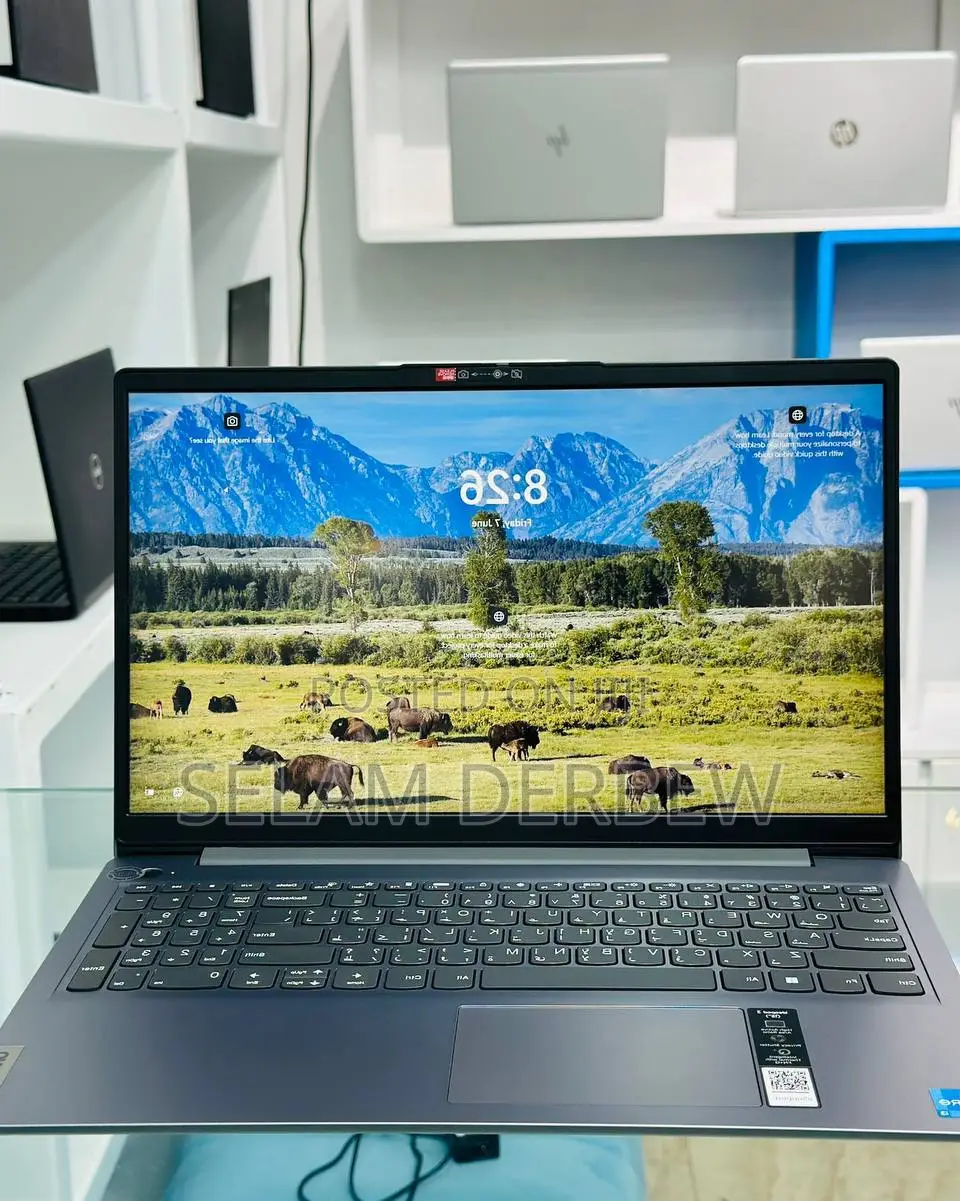 New Laptop Lenovo Ideapad 3 4GB Intel Core I3 SSD 256GB