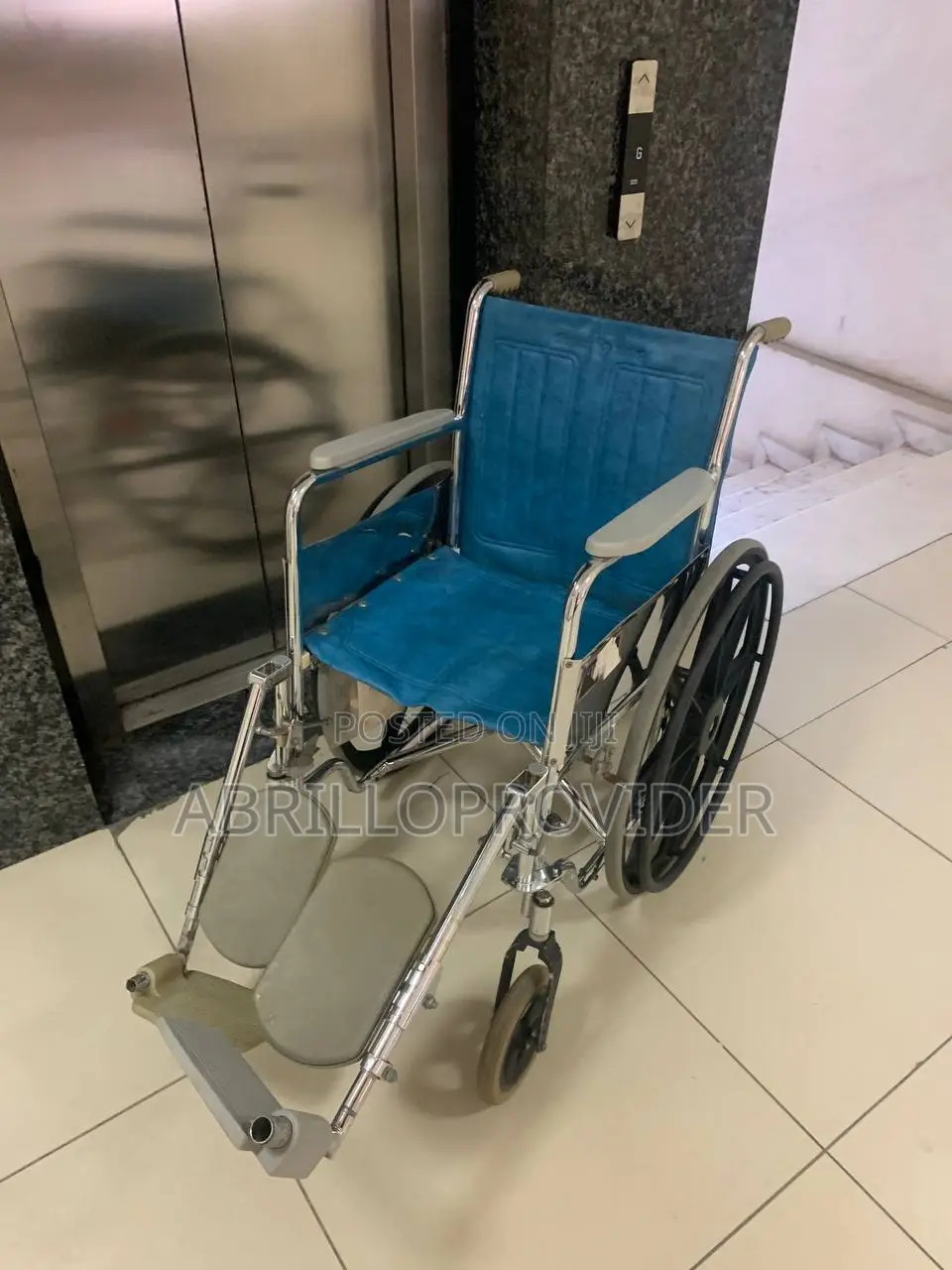እገራቸውን ማስተካከል የሚችለው ዌ ል ቸር /Wheelchair/Whselchair/Secondhand