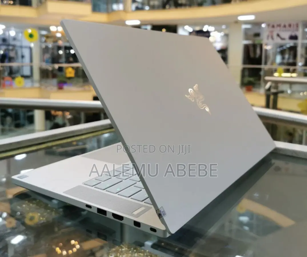 New Laptop Razer Blade 16GB Intel Core I7 SSD 512GB