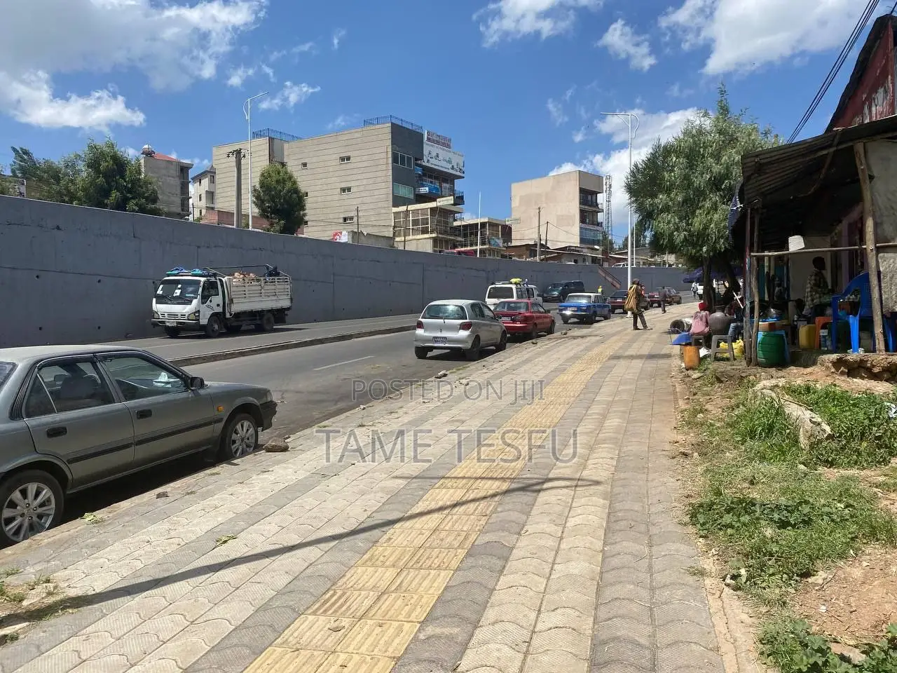 3bdrm House in Abm Belagnwu, Yeka for sale