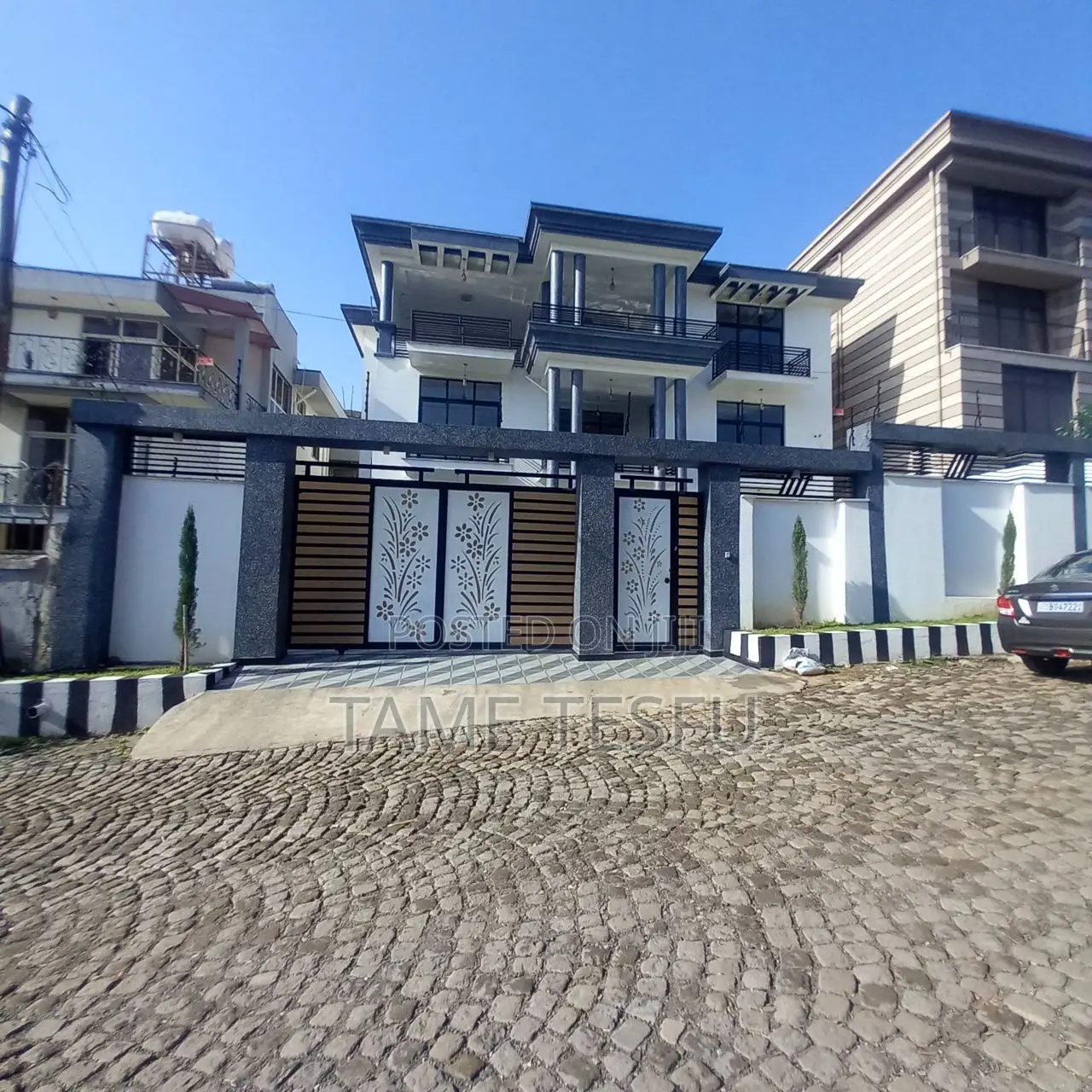 Furnished 9bdrm House in Hayat Zone Compound, Bole for sale
