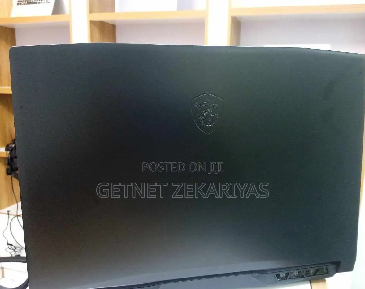 New Laptop MSI Katana GF66 16GB Intel Core I7 SSD 1T