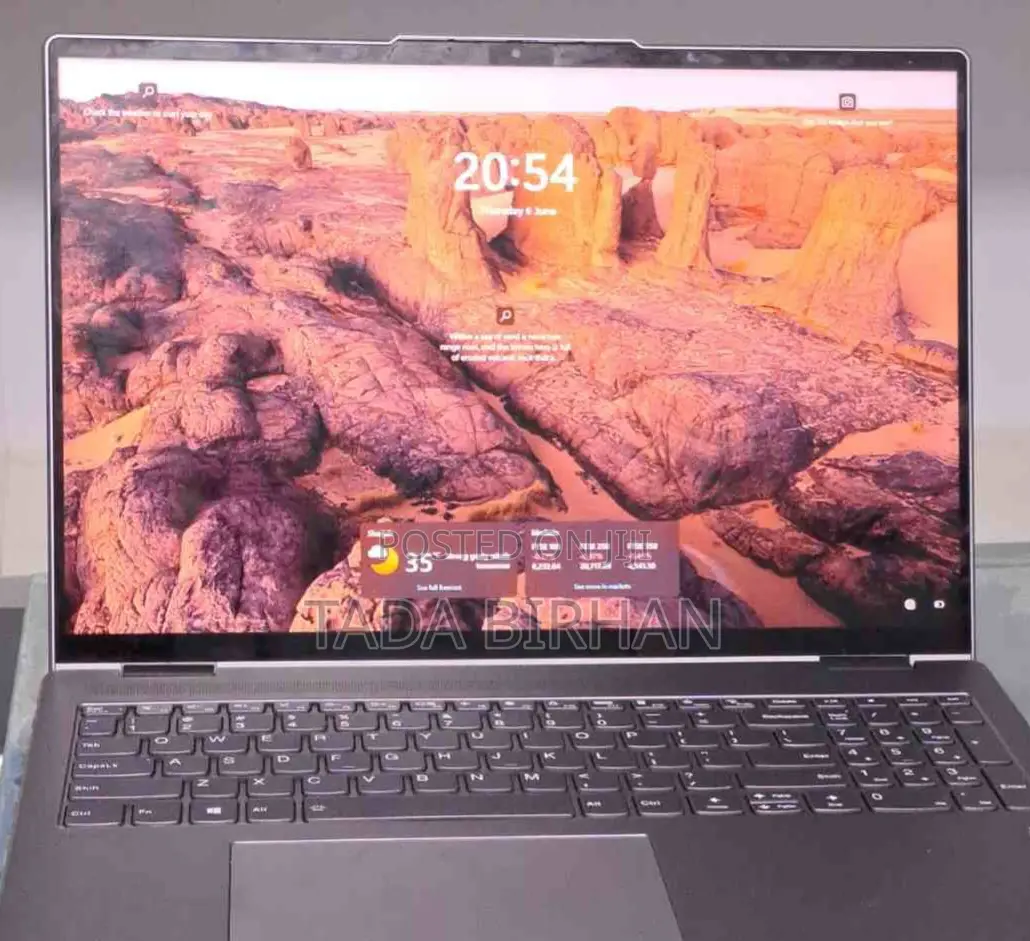 New Laptop Lenovo Yoga 950i 16GB Intel Core I5 SSD 512GB