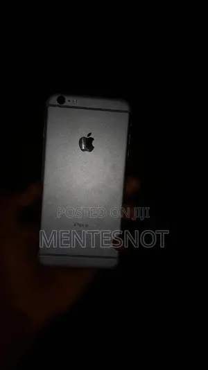 New Apple iPhone 6 Plus 64 GB Silver