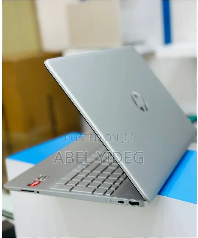 New Laptop HP Stream Notebook 8GB AMD Ryzen 5 SSD 512GB