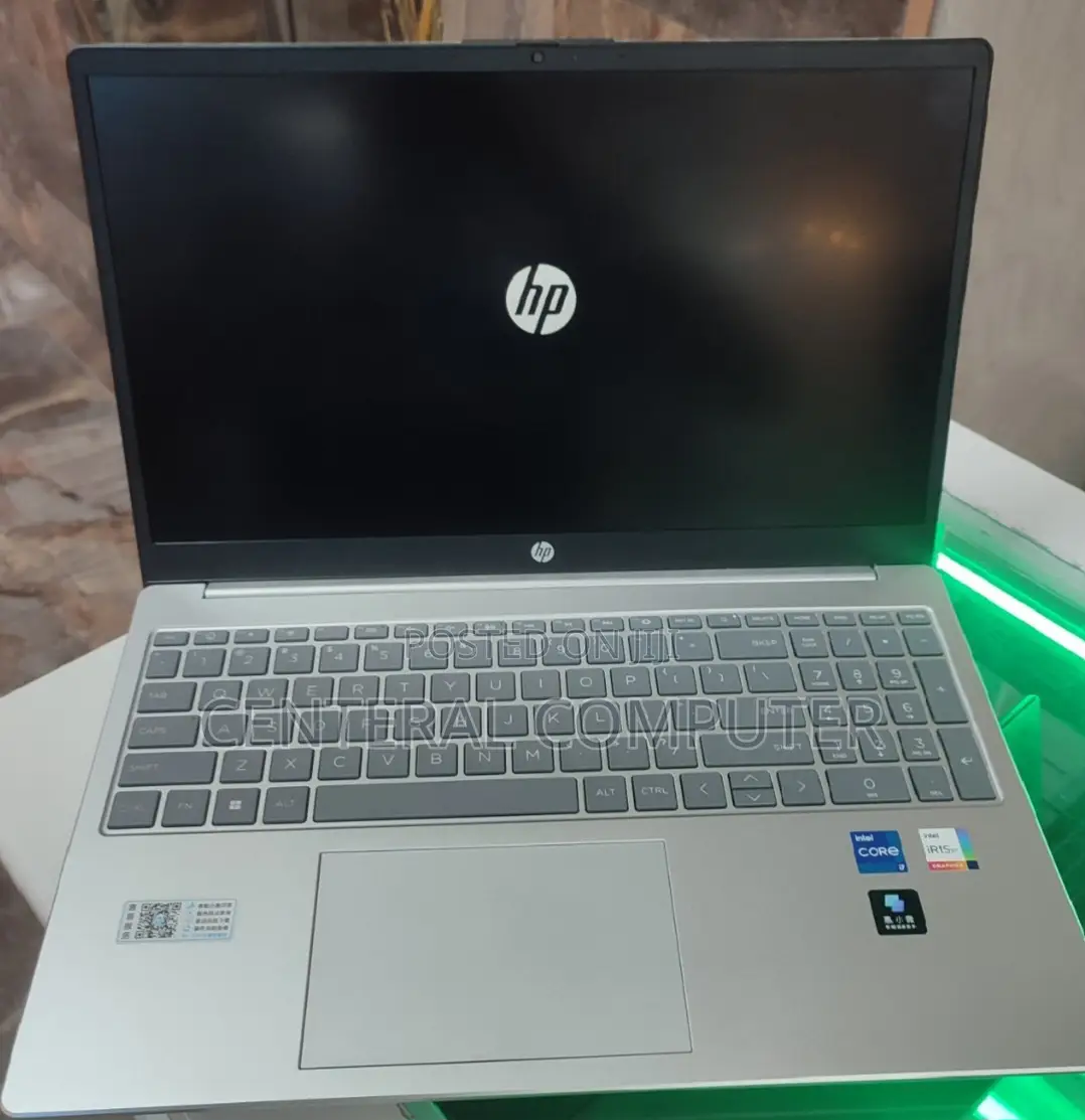 New Laptop HP Stream 14 Pro G3 16GB Intel Core I7 HDD 1T