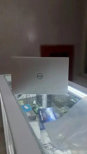 New Laptop Dell XPS 13 16GB Intel Core I7 SSD 512GB