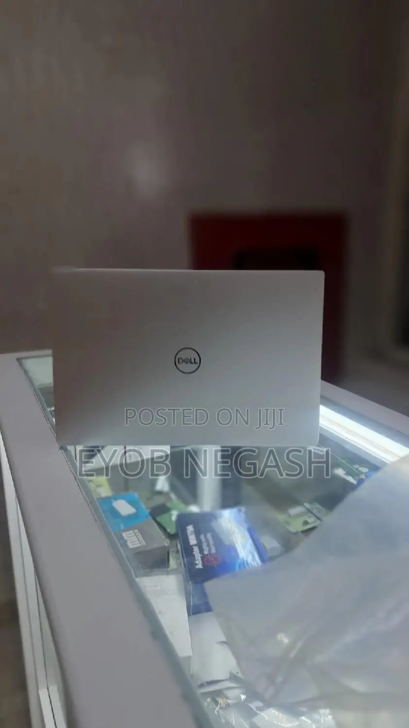 New Laptop Dell XPS 13 16GB Intel Core I7 SSD 512GB