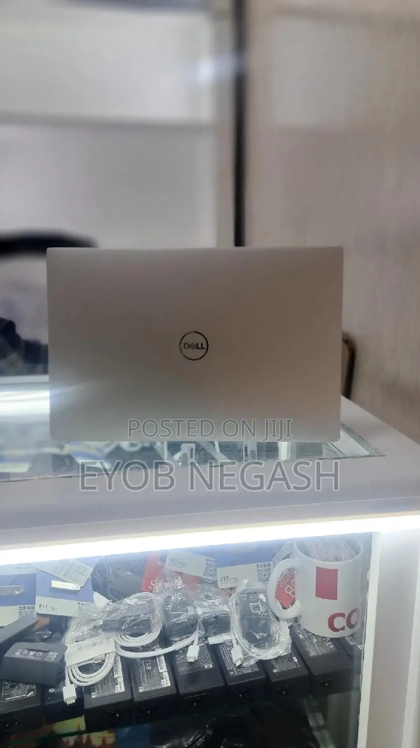 New Laptop Dell XPS 13 16GB Intel Core I7 SSD 512GB