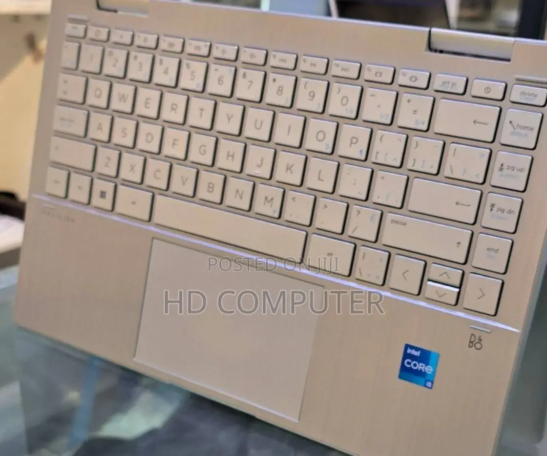 New Laptop HP Pavilion X360 15t 8GB Intel Core I5 SSD 512GB