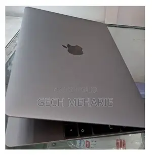 New Laptop Apple MacBook Pro 2017 16GB Intel Core I7 SSD 1T