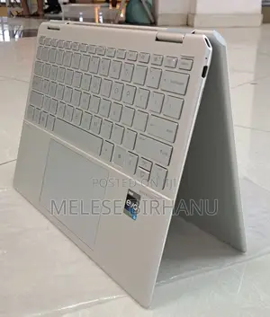 Photo - New Laptop HP Spectre 14 8GB Intel Core I5 SSD 512GB