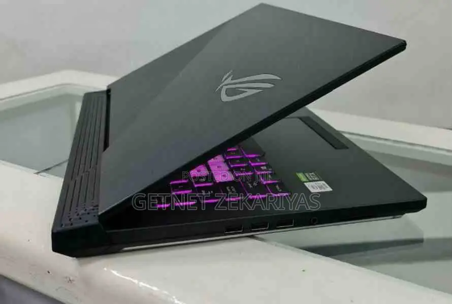 New Laptop Asus ROG Strix G15 32GB Intel Core I7 SSD 1T
