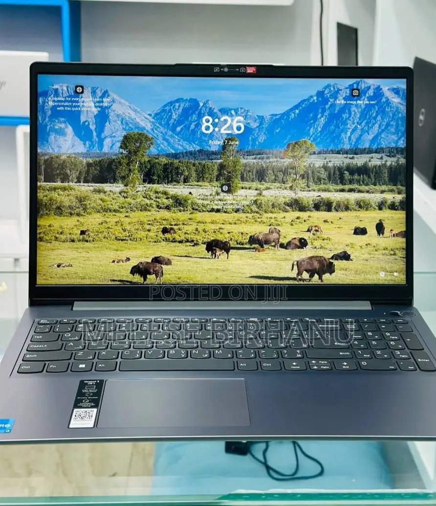 New Laptop Lenovo IdeaPad 1 4GB Intel Core I3 SSD 256GB