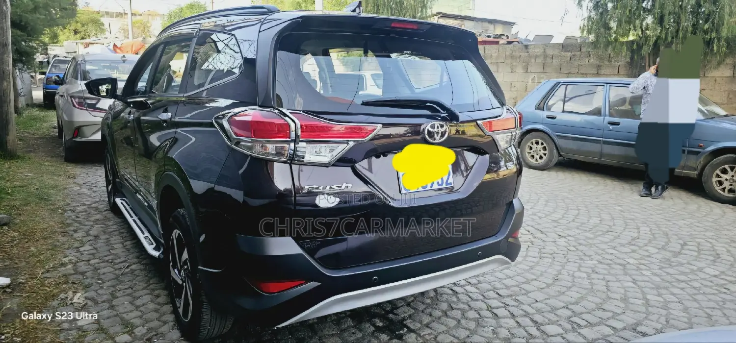 Toyota Rush 2022 Matt Black