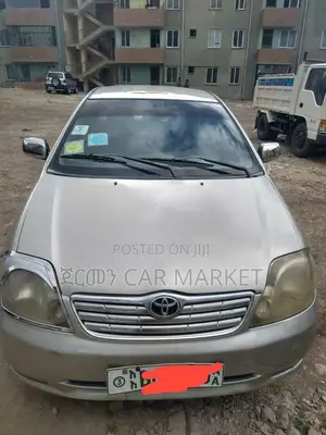 Photo - Toyota Corolla 2003 Gold