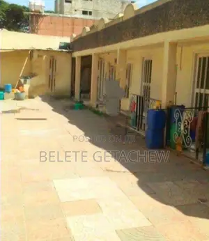 6bdrm House in Meskel Flower G+1, Kirkos for sale