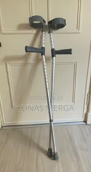 Photo - Cranch正crunch可ክራንች兩pepe - Crutches for Adults Men/Women/ክራንች