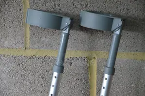 Adjustable Elbow Lightweight Crutches Max User Weight 150 Kg