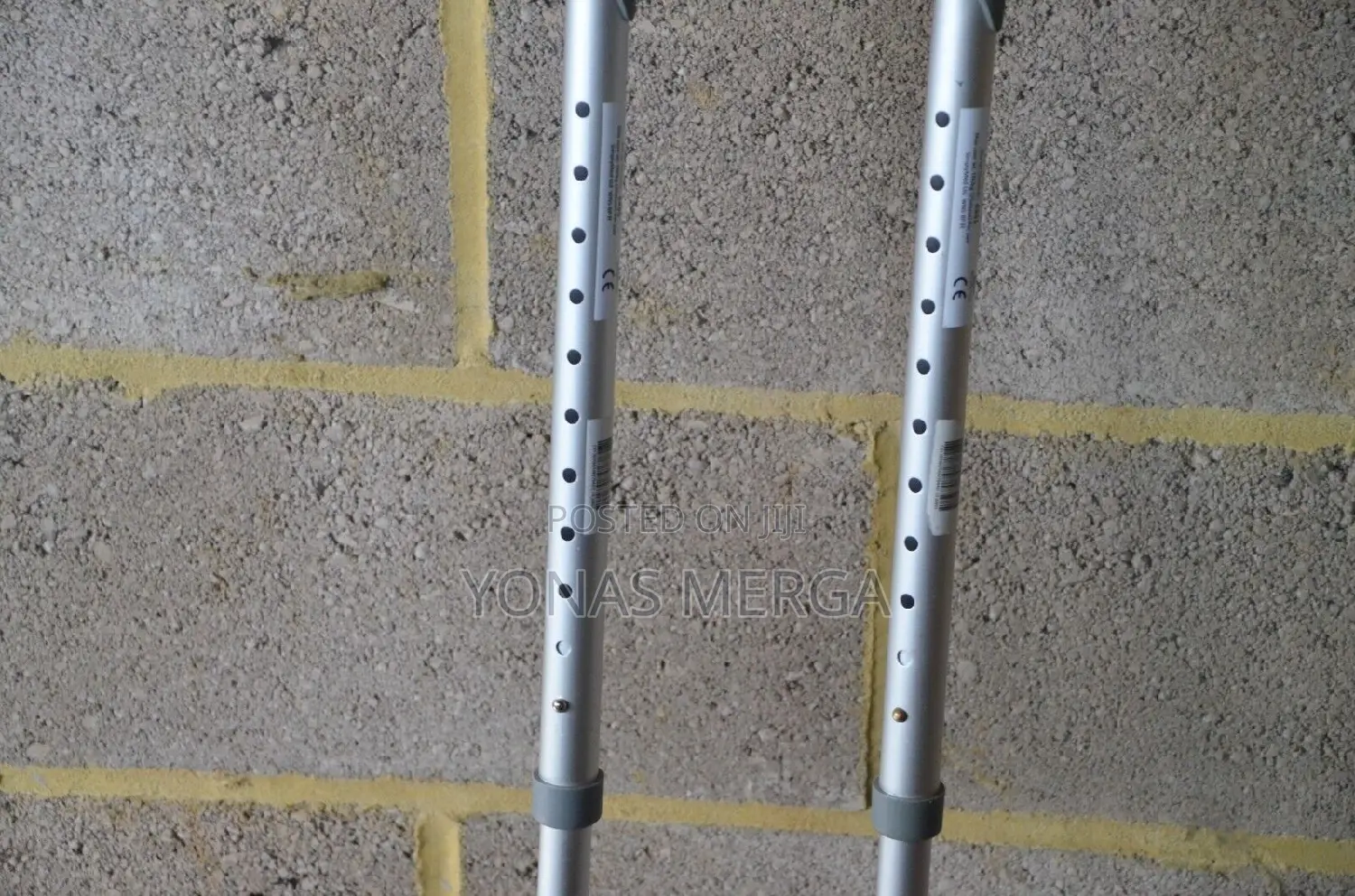 Adjustable Elbow Lightweight Crutches Max User Weight 150 Kg