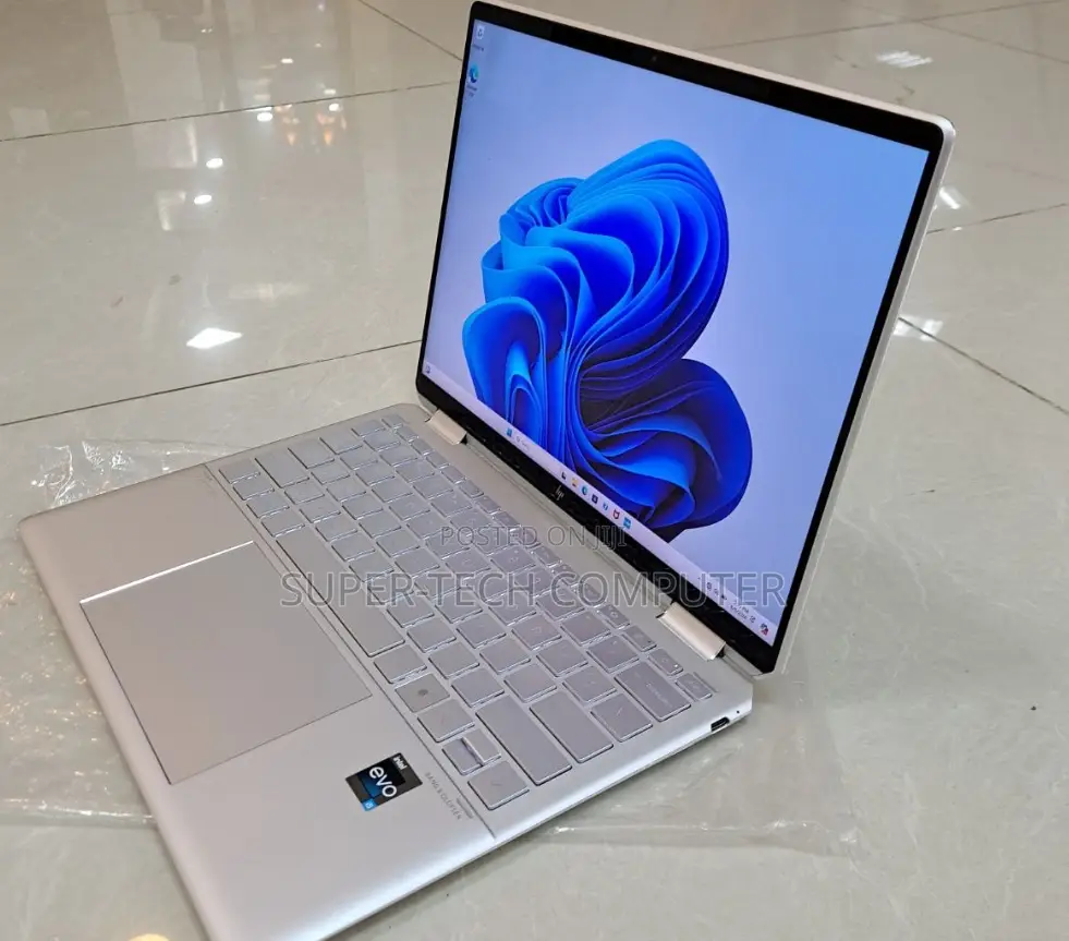 New Laptop HP Spectre X360 15 8GB Intel Core I5 SSD 512GB