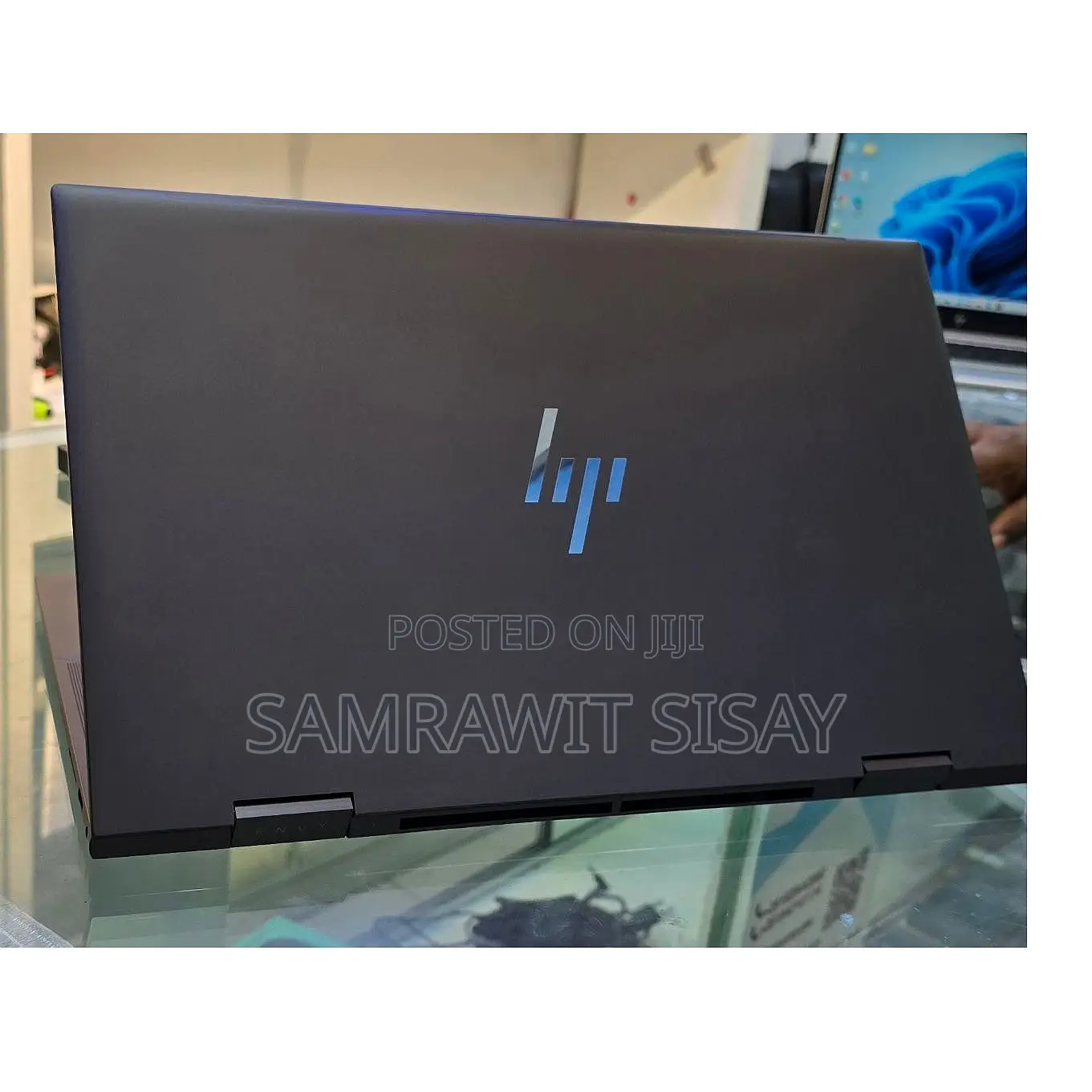 New Laptop HP Envy X360 8GB AMD Ryzen 5 SSD 512GB