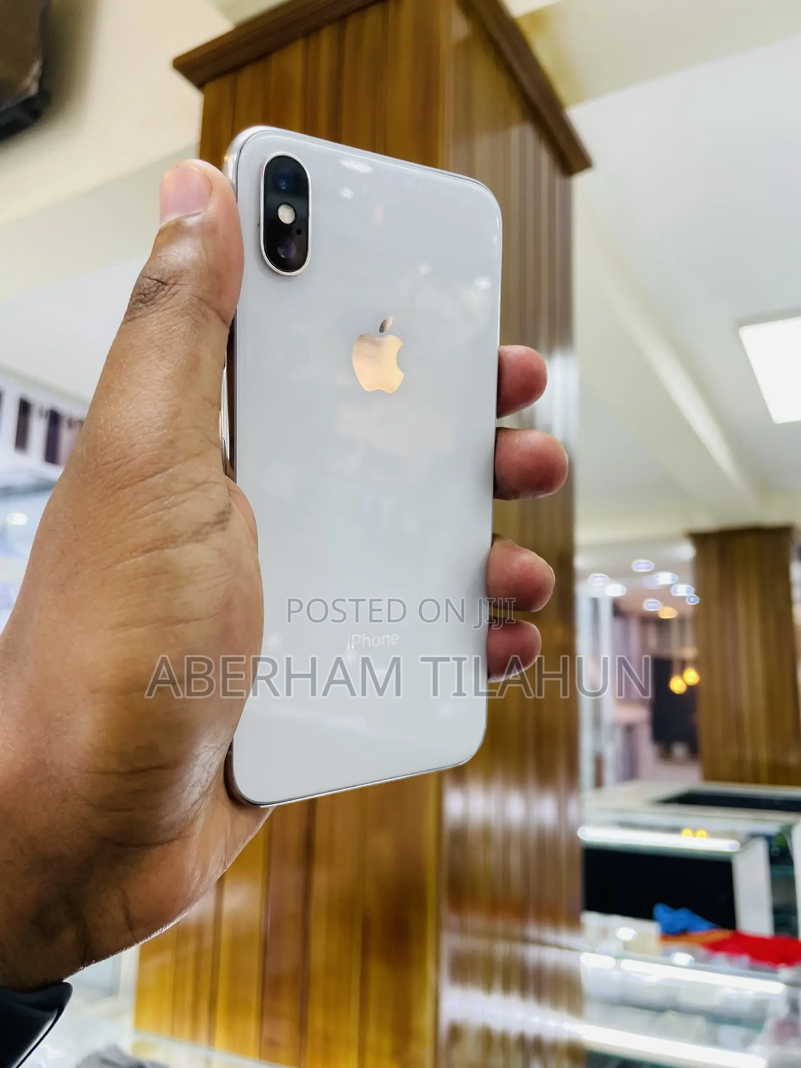 Apple iPhone X 256 GB White