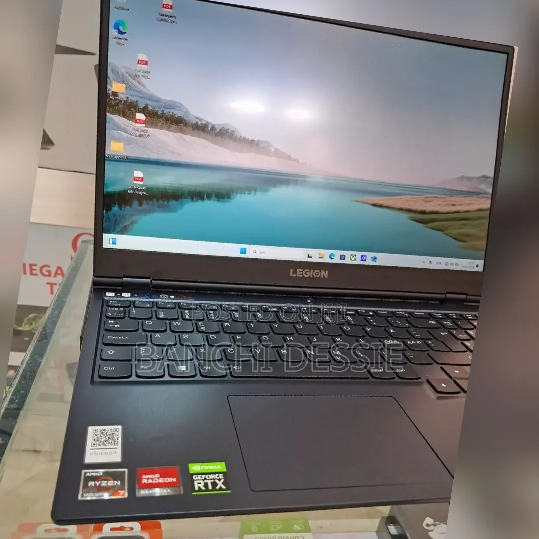 New Laptop Lenovo 16GB AMD Ryzen 7 SSD 512GB