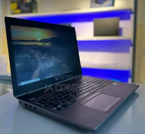 New Laptop HP ZBook Studio 32GB Intel Core I7 SSD 512GB