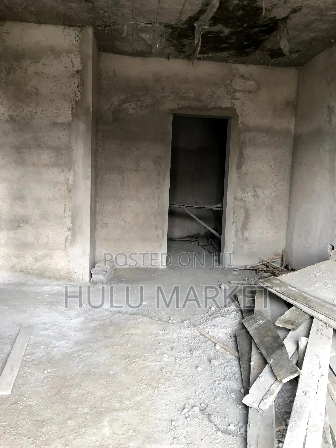 6bdrm House In Ayat For Sale