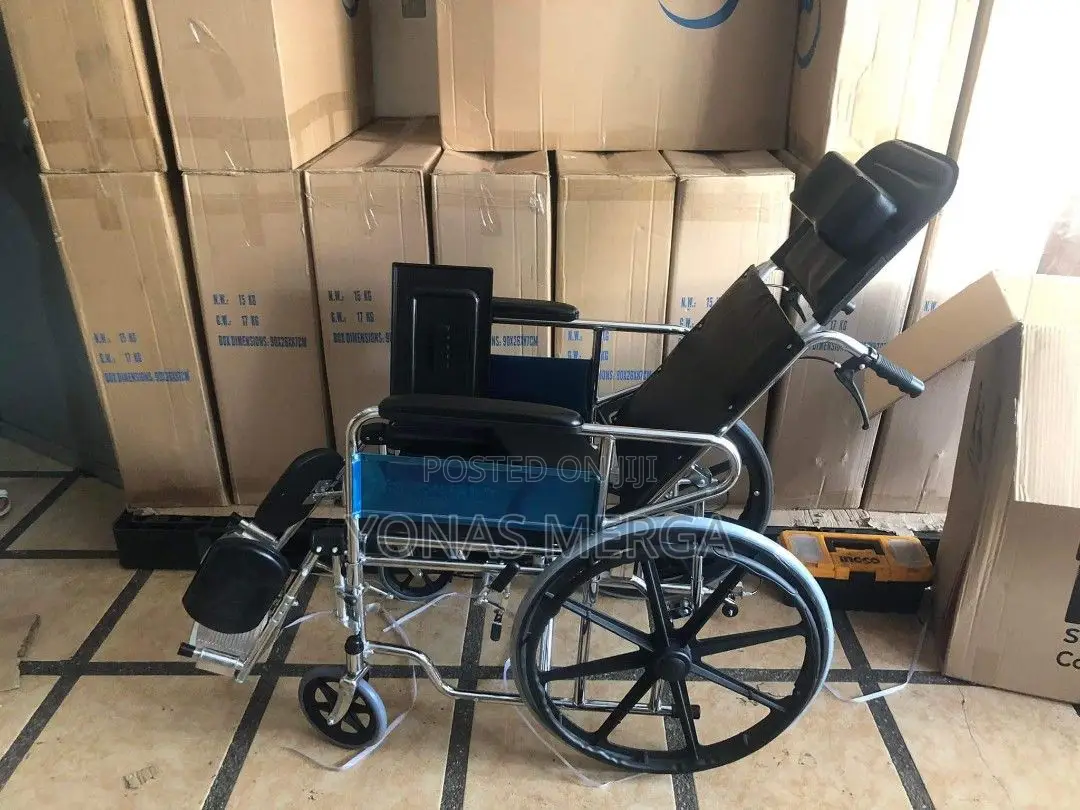 Aluminium Wheelchair  Premium Quality Wheelchair/Welchair/