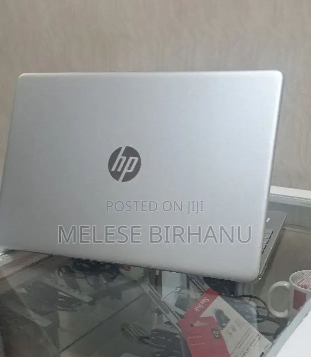 New Laptop HP Stream Notebook 8GB Intel Core I7 SSD 1T