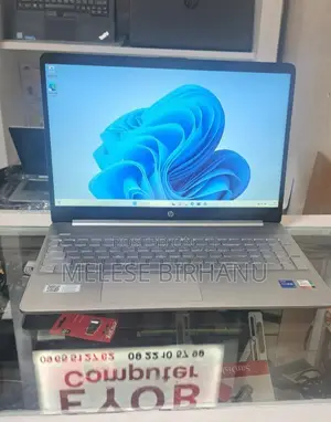 New Laptop HP Stream Notebook 8GB Intel Core I7 SSD 1T