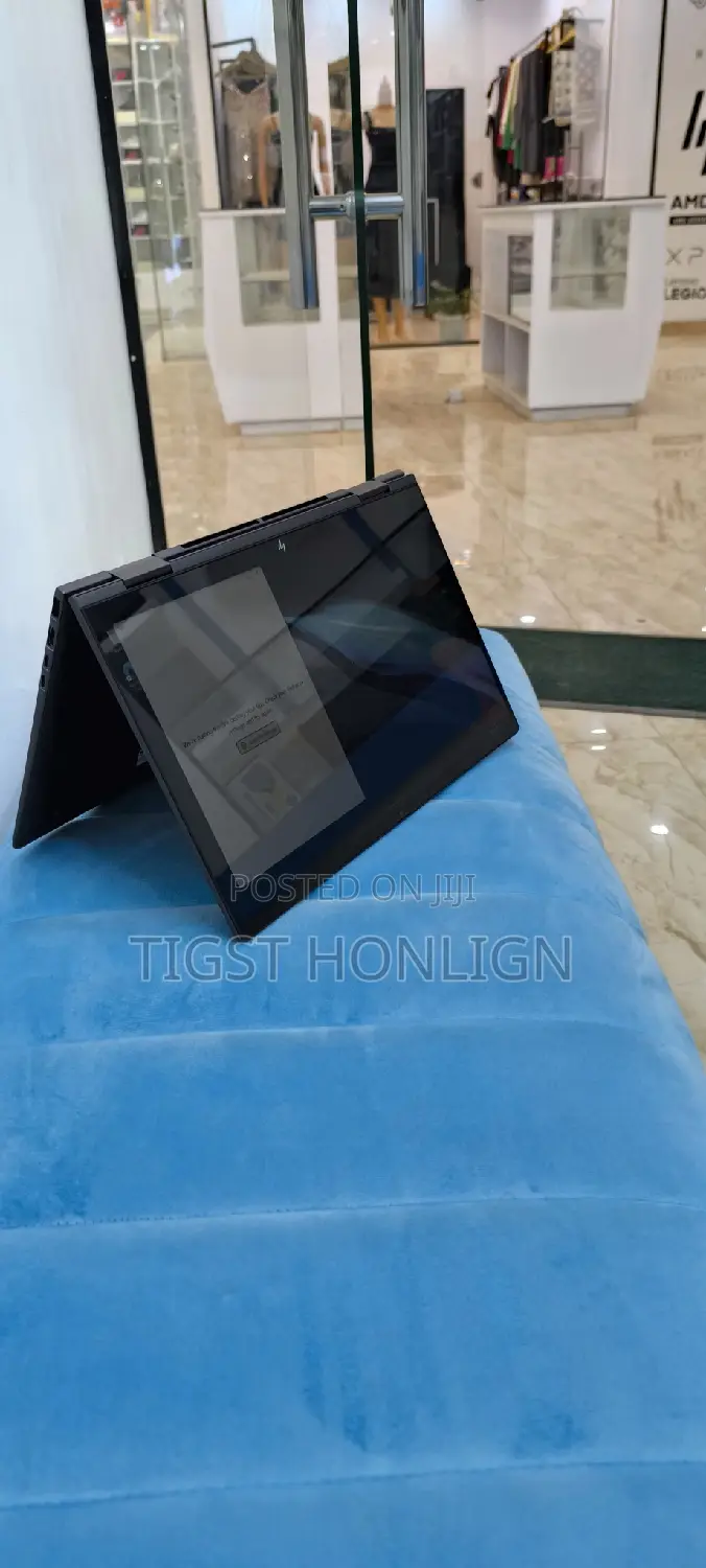 New Laptop HP Envy X360 8GB AMD Ryzen 5 SSD 256GB