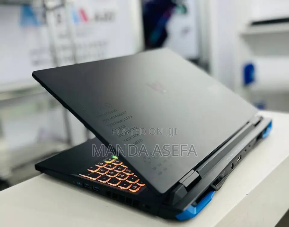 New Laptop Acer Predator Helios 300 16GB Intel Core I9 SSD 1T