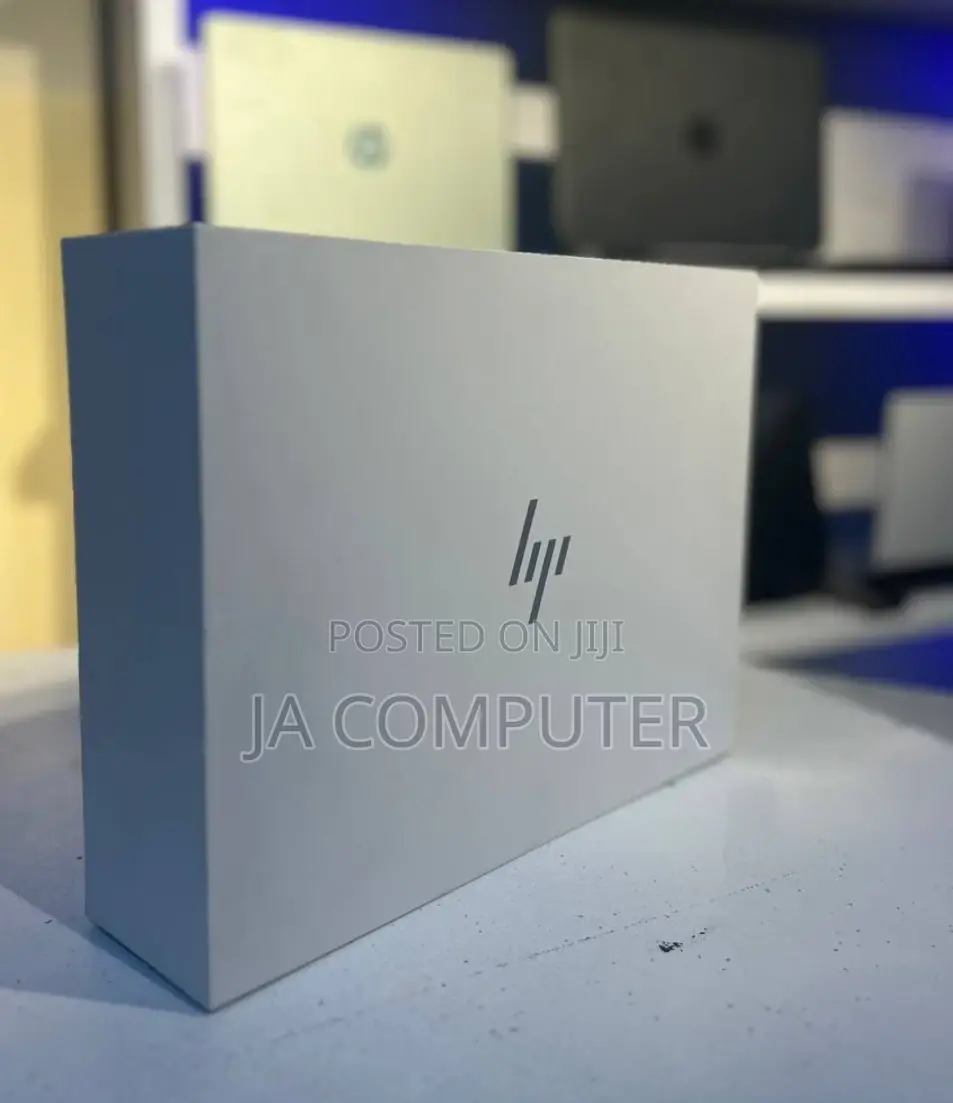 New Laptop HP Spectre 16GB Intel Core I7 SSD 1T