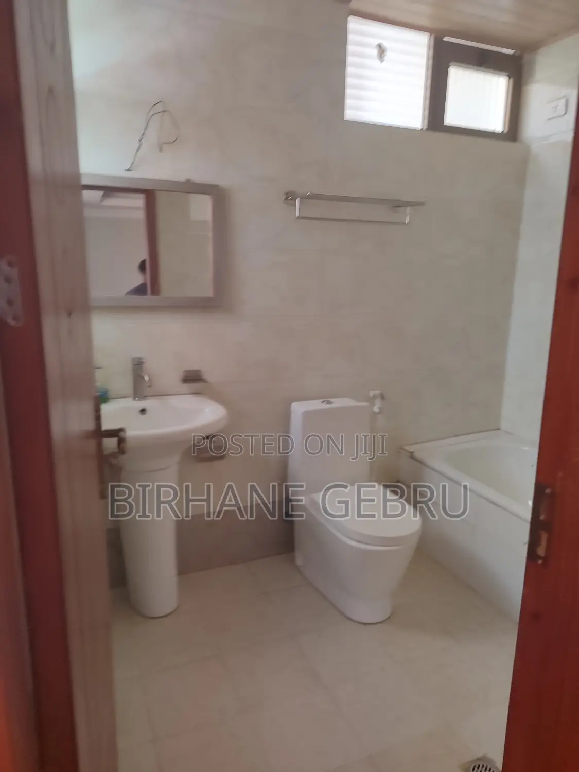 Luxury 3 Bedroom Apartiment Fernished