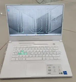 New Laptop HP Envy 17-3000 16GB Intel Core I7 SSD 512GB