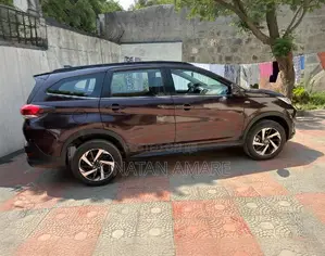 Photo - Toyota Rush 2021 Burgundy