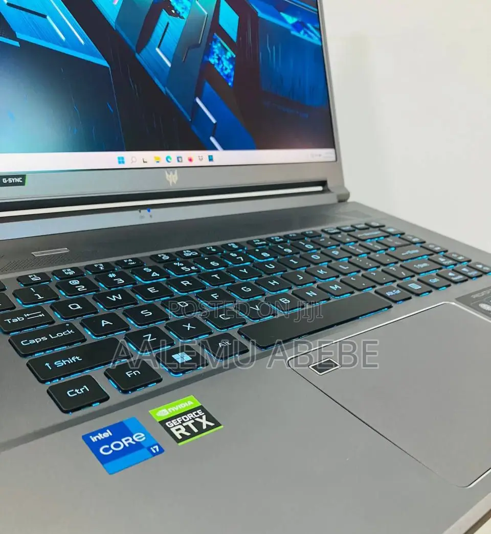 New Laptop Acer Predator Triton 500 SE 16GB Intel Core I7 SSD 2T