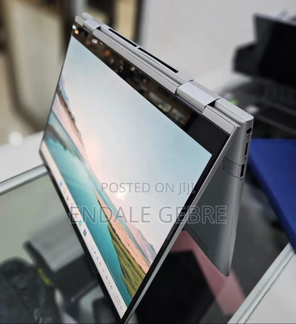 New Laptop HP Envy X360 8GB Intel Core I7 SSD 512GB