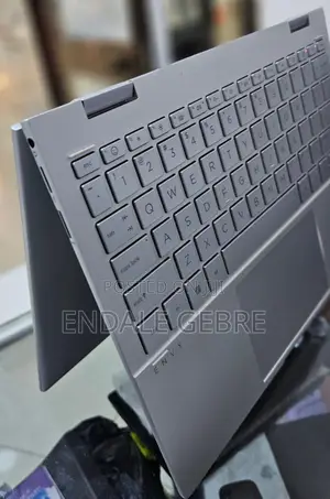 New Laptop HP Envy X360 8GB Intel Core I7 SSD 512GB