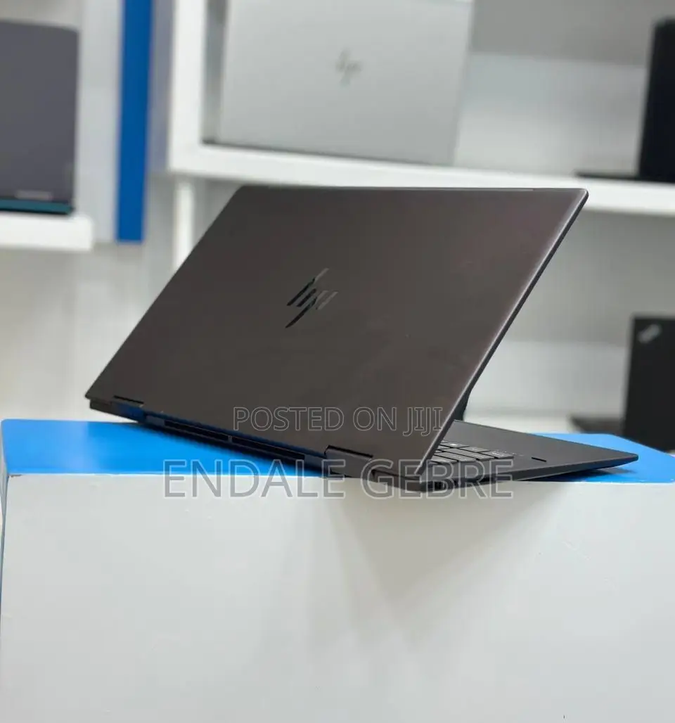 New Laptop HP Envy X360 8GB AMD Ryzen 5 SSD 512GB