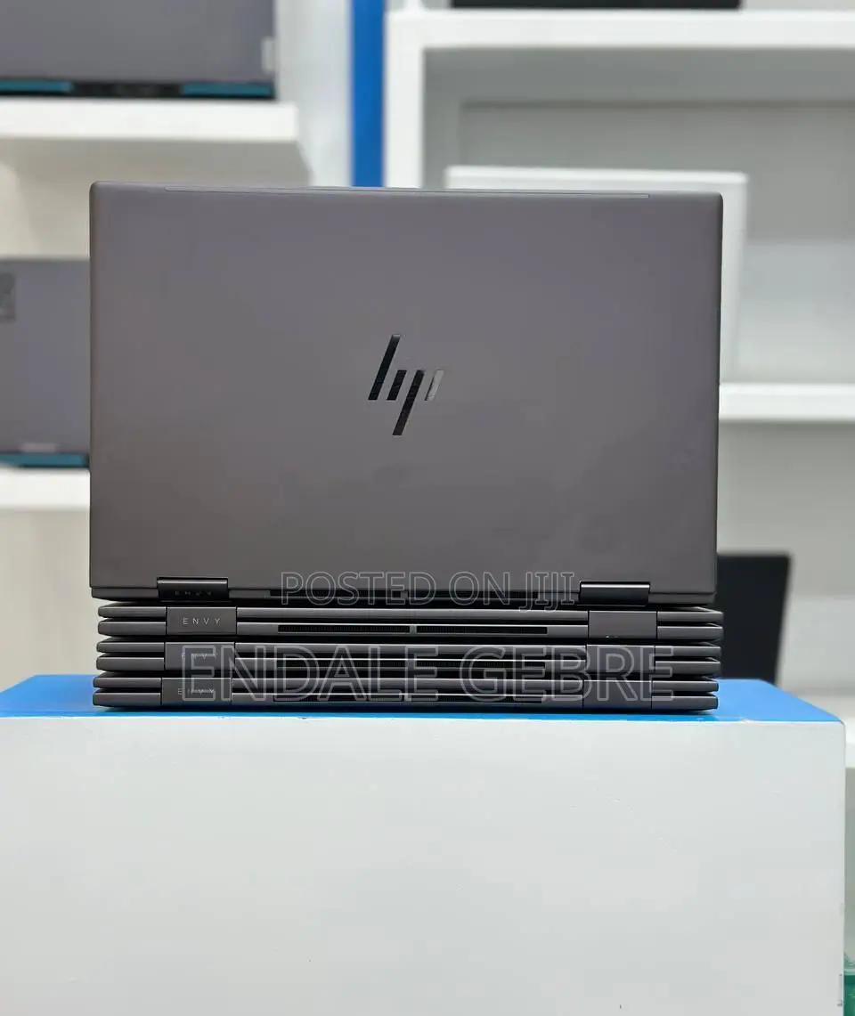 New Laptop HP Envy X360 8GB AMD Ryzen 5 SSD 512GB