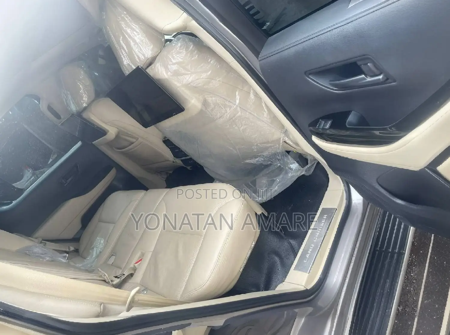 Toyota Land Cruiser 2023 Gold